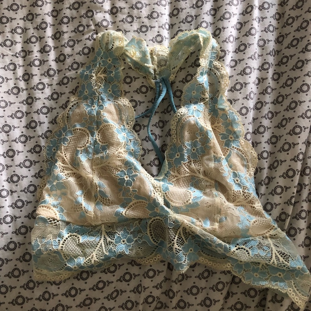 creme and blue lace bralette